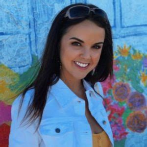 Dillion Harper Bio, Wiki, Age, Husband, Boyfriend, Biography, Net。